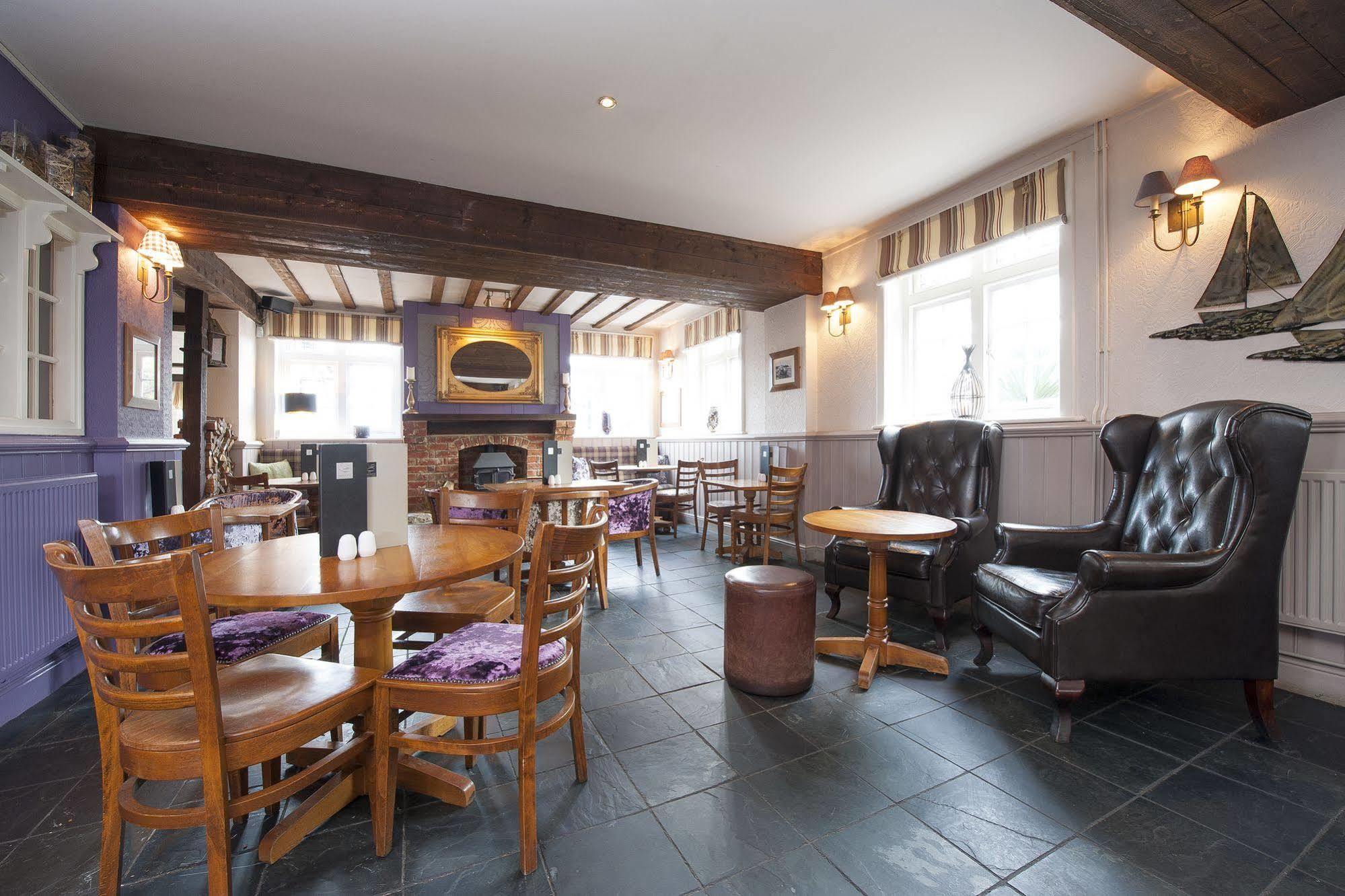 The Fishbourne Bed & Breakfast Fishbourne  Екстериор снимка